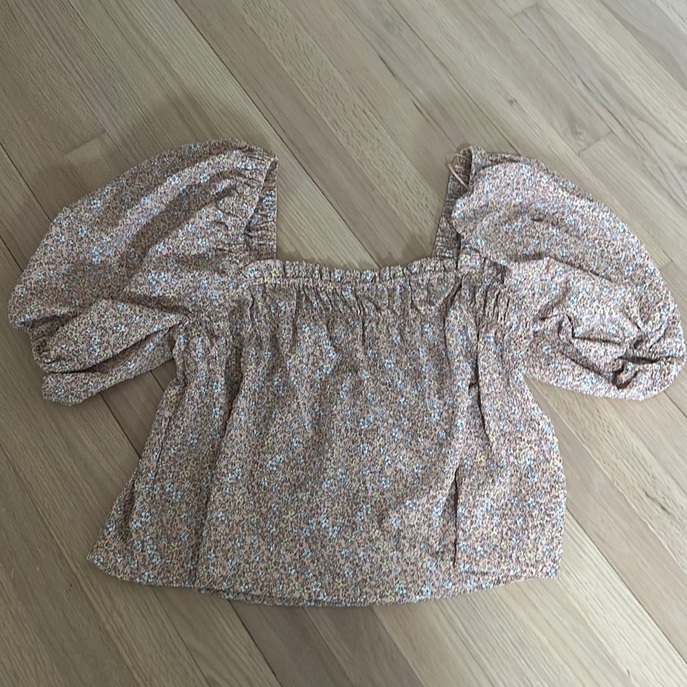 Sophie rue | cropped puff sleeve top | NWOT | Sz M